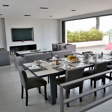 Szálloda Lafitenia Mayarko